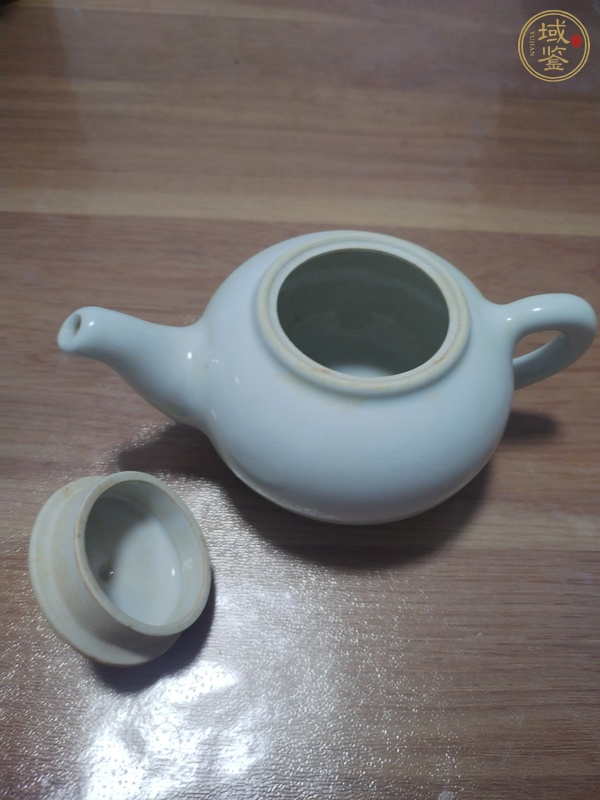 古玩陶瓷白釉劃花茶具真品鑒賞圖