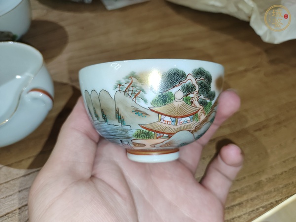 古玩陶瓷彩繪人物茶碗真品鑒賞圖