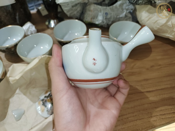 古玩陶瓷彩繪人物茶碗真品鑒賞圖