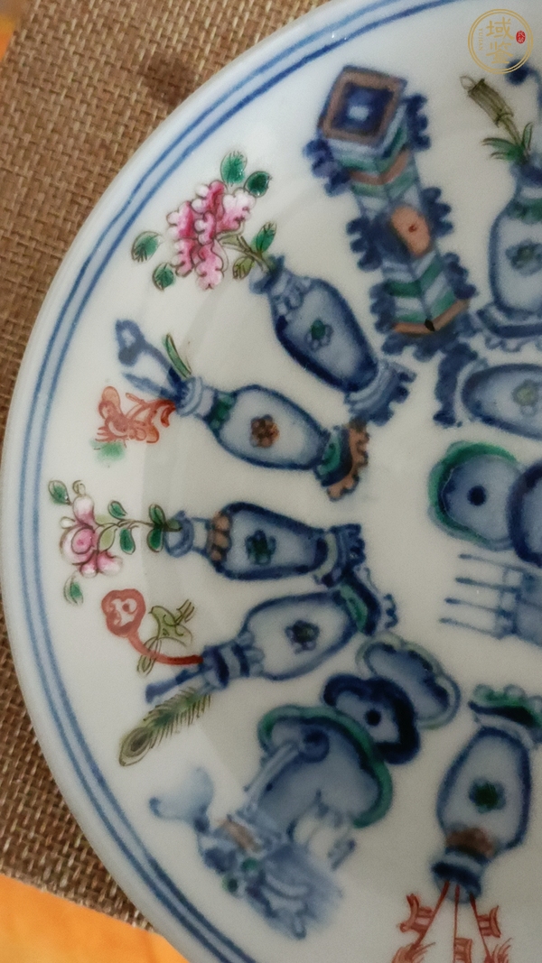 古玩陶瓷青花加彩瓶花譜盤真品鑒賞圖