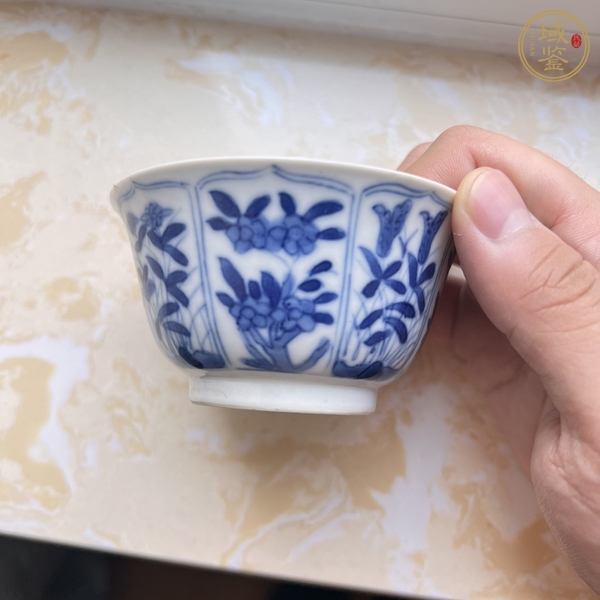 古玩陶瓷清康熙青花四季花卉紋杯真品鑒賞圖