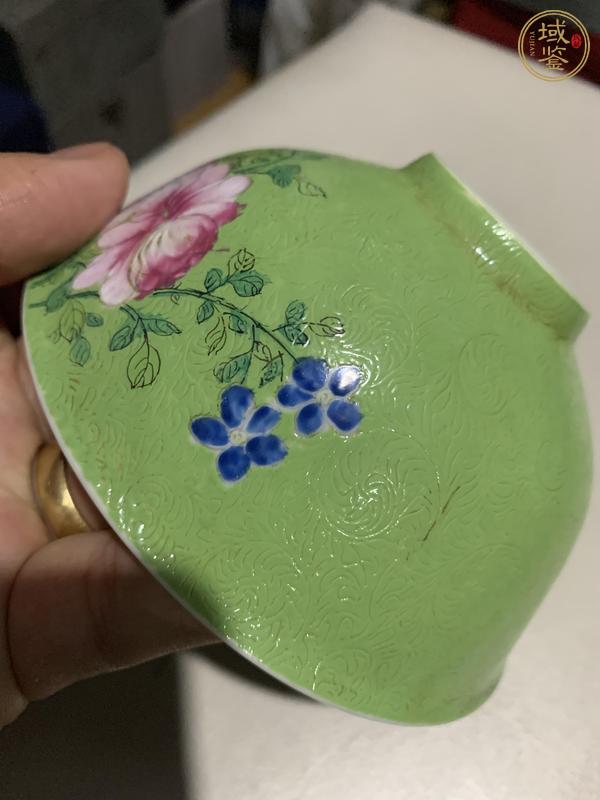 古玩陶瓷粉彩軋道花卉紋碗真品鑒賞圖