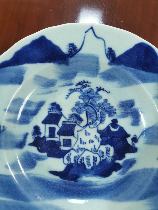 古玩陶瓷豆青青花山水紋盤拍賣,當前價格2000元