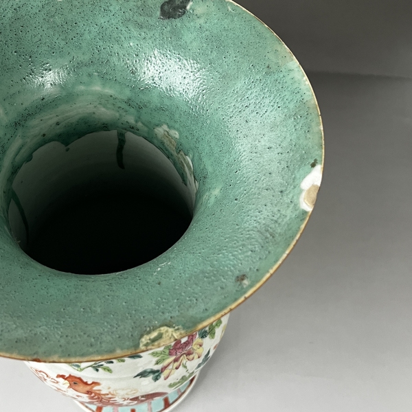 古玩陶瓷粉彩團鳳花卉紋花觚拍賣,當前價格10000元