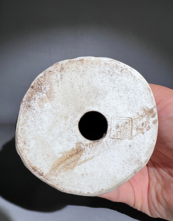古玩陶瓷(底款金萬福造)白釉鳳凰牡丹花紋擺件拍賣,當前價格5888元