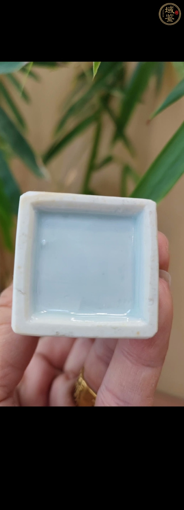 古玩陶瓷康熙·青花仕女花卉紋小花觚真品鑒賞圖