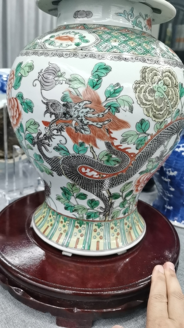 古玩陶瓷五彩龍鳳紋將軍罐拍賣,當(dāng)前價(jià)格25000元