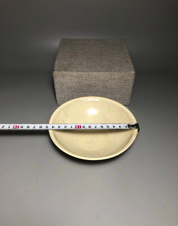 古玩陶瓷漂亮影青釉芒口碗拍賣,當(dāng)前價(jià)格888元