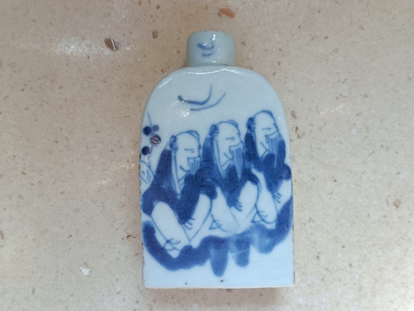 古玩陶瓷青花人物紋鼻煙壺拍賣,當前價格698元