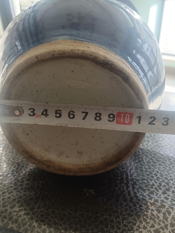 古玩陶瓷霽藍(lán)釉堆白四季花卉渣斗拍賣,當(dāng)前價(jià)格900元