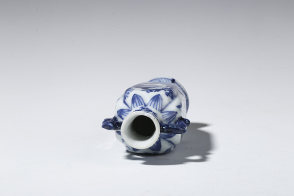 古玩陶瓷青花山水人物紋海棠小瓶拍賣,當前價格1600元