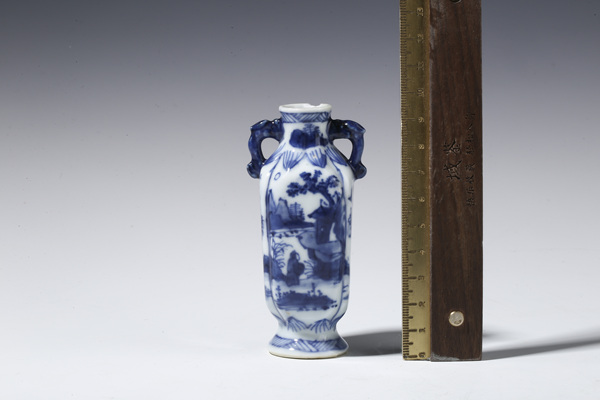 古玩陶瓷青花山水人物紋海棠小瓶拍賣,當前價格1600元