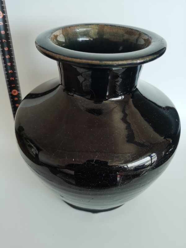 古玩陶瓷明末清初?磁州窯黑釉撇口瓶拍賣,當(dāng)前價(jià)格2200元