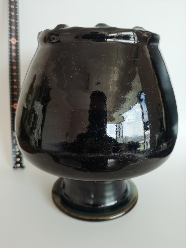 古玩陶瓷明末清初?磁州窯黑釉撇口瓶拍賣,當(dāng)前價(jià)格2200元