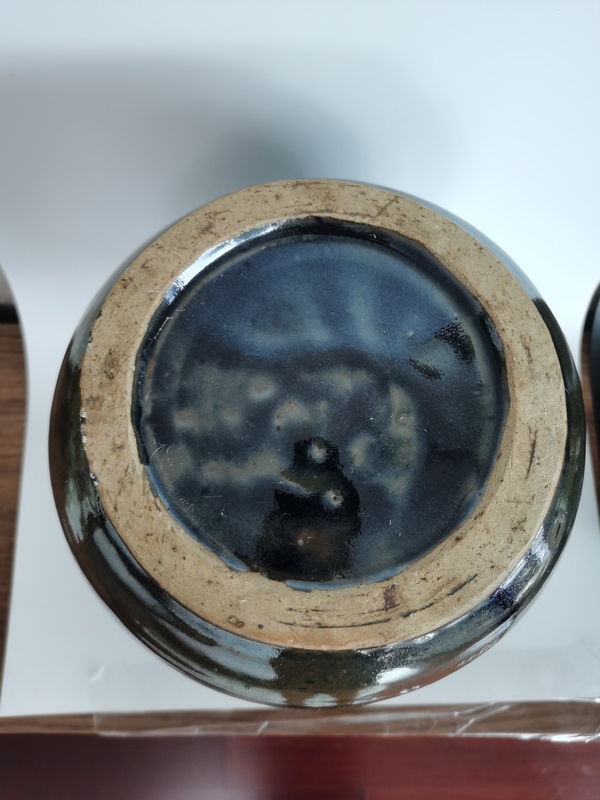 古玩陶瓷明代?窯變黑釉撇口瓶(超大)拍賣,當(dāng)前價(jià)格3888元