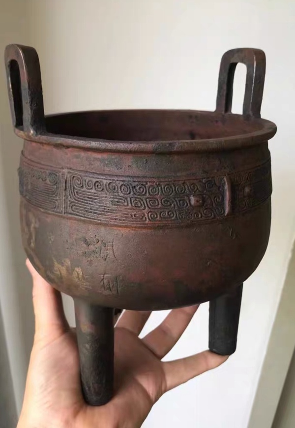 古玩銅器鼎拍賣，當(dāng)前價(jià)格185600元