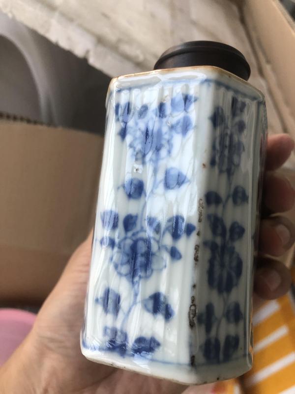 古玩陶瓷青花花卉紋茶葉罐拍賣，當(dāng)前價(jià)格2300元