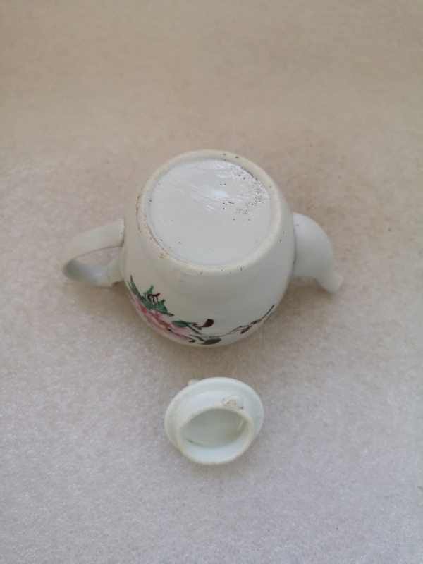 古玩陶瓷花鳥紋執(zhí)壺拍賣,當前價格220元