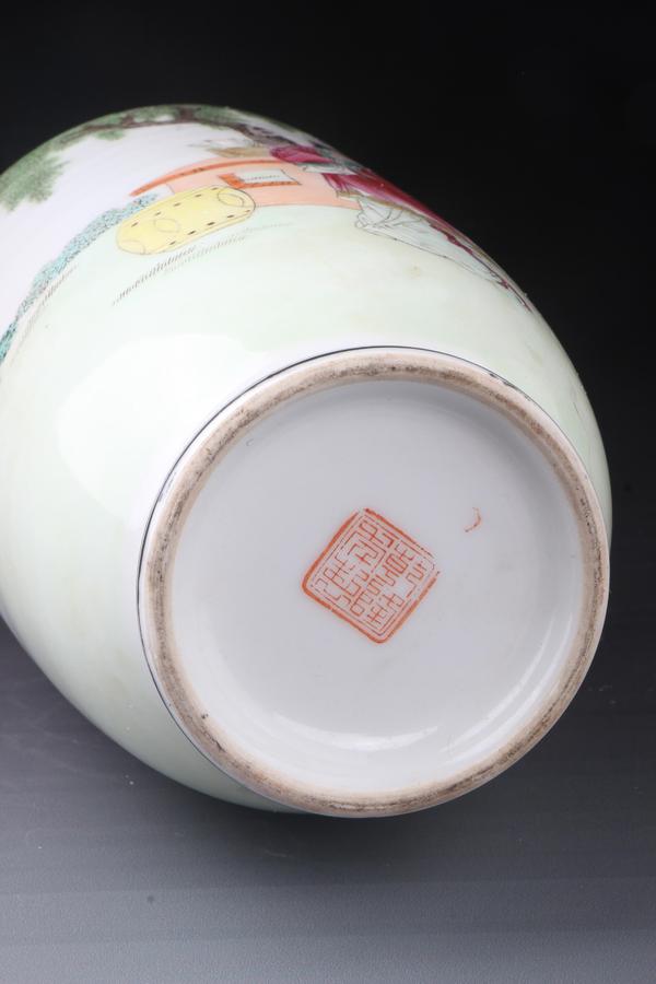 古玩陶瓷【8325】567粉彩庭院美人嬰戲圖棒槌瓶拍賣,當前價格2980元