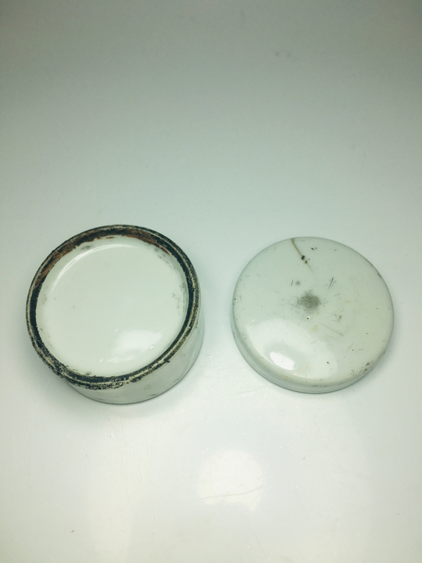 古玩陶瓷白釉蓋盒拍賣,當前價格199元