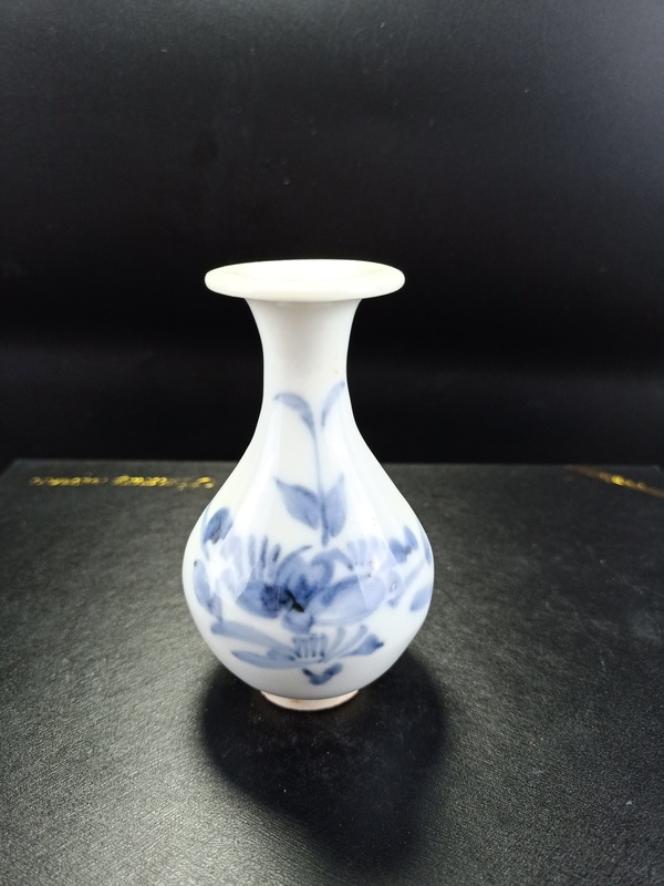 古玩陶瓷【清早】青花花卉紋玉壺春瓶【有瓶中皇后的美稱】拍賣,當(dāng)前價(jià)格950元