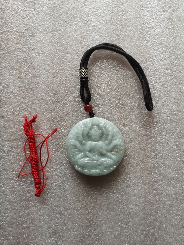 古玩玉器天然翡翠雕“千手觀音”牌拍賣,當(dāng)前價(jià)格680元