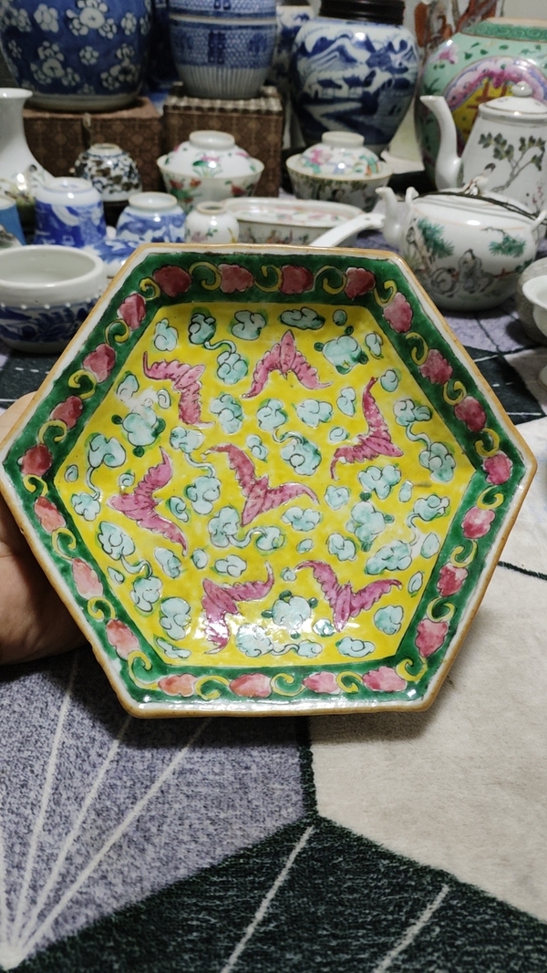 古玩陶瓷清同治粉彩洪福齊天紋貢盤拍賣,當(dāng)前價(jià)格5800元