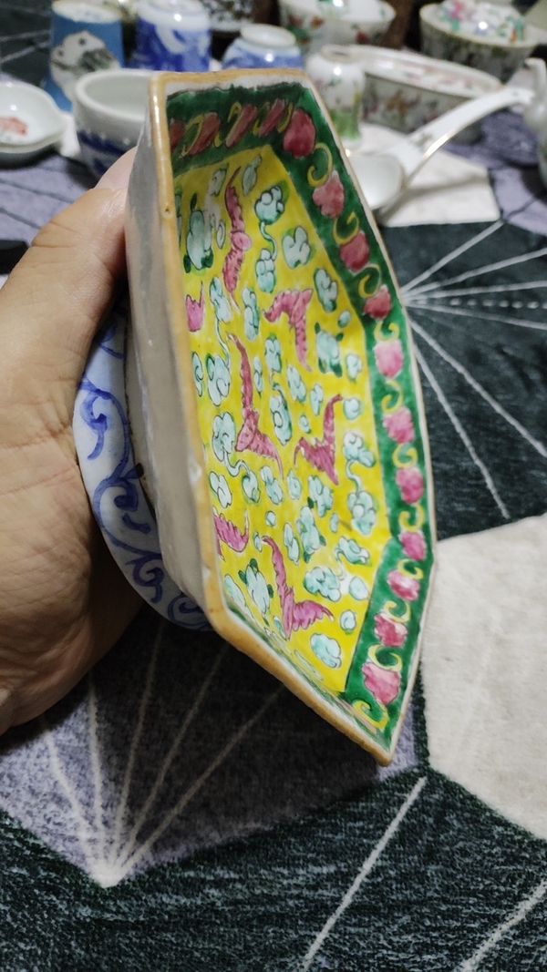 古玩陶瓷清同治粉彩洪福齊天紋貢盤拍賣,當(dāng)前價(jià)格5800元