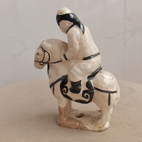 古玩陶瓷元代白衣少年騎馬瓷塑(館藏級精品)拍賣,當前價格8800元