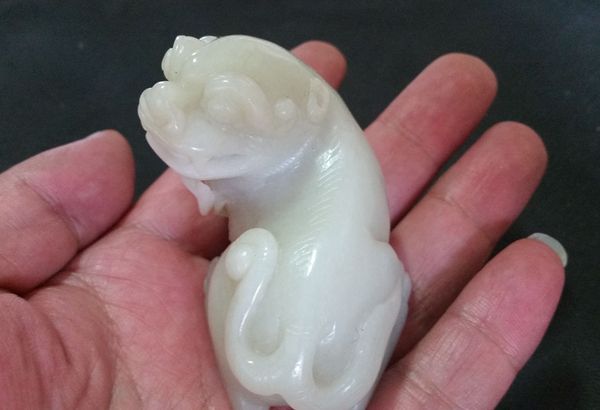 古玩玉器和田玉雕“瑞獸”擺件拍賣,當前價格1880元