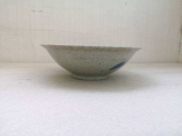 古玩陶瓷哥釉青花碗拍賣,當前價格680元