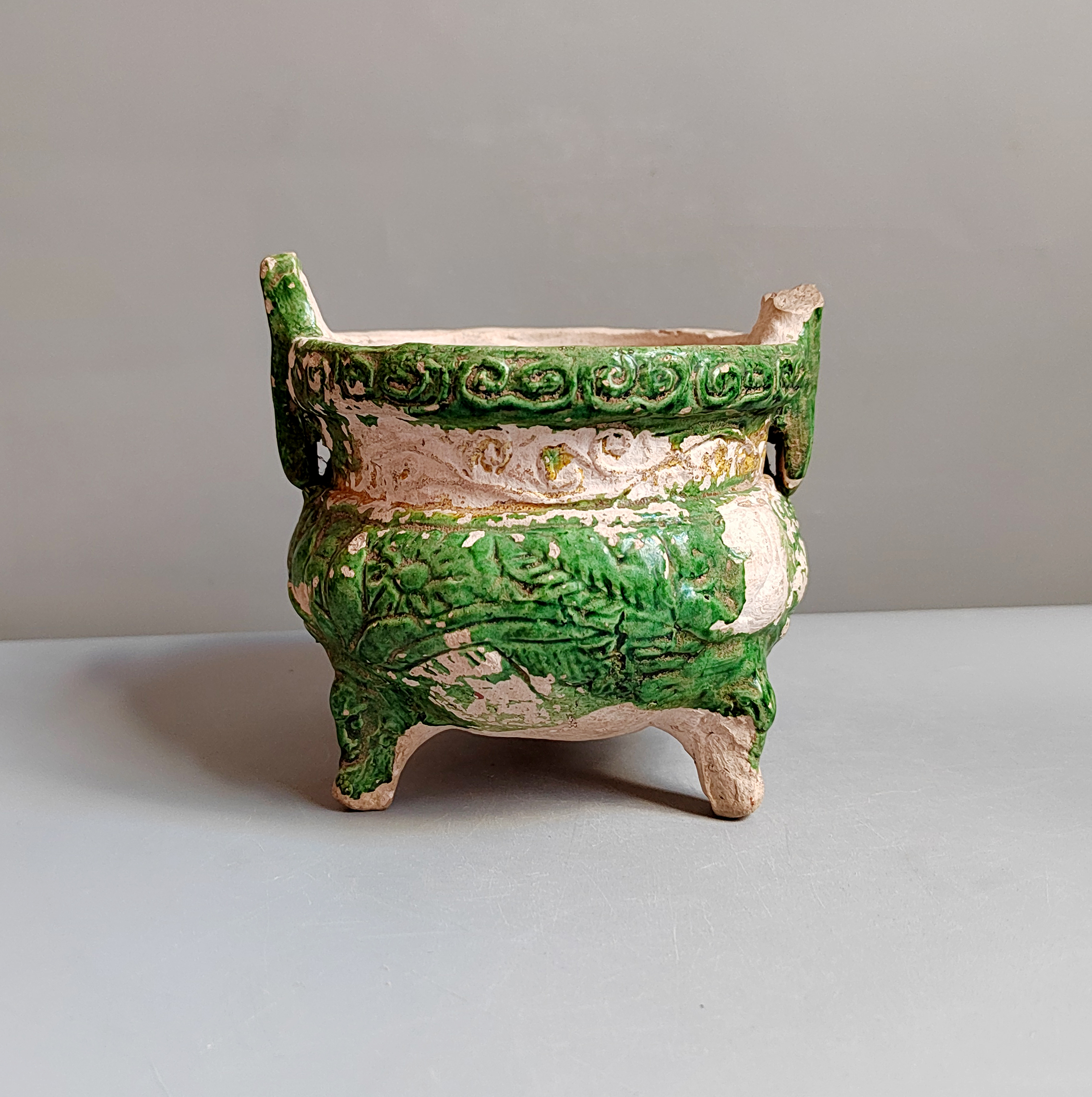 粉彩 三足鼎 粉彩 三足鼎