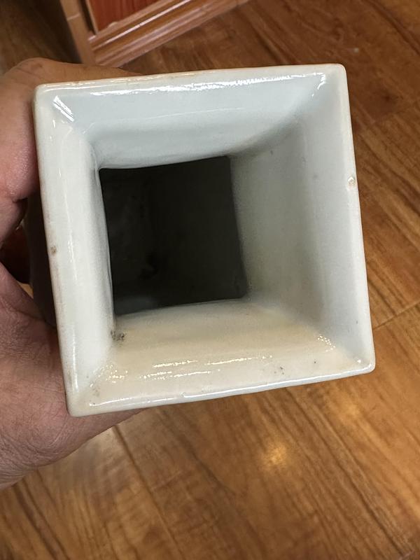 古玩陶瓷粉彩山水詩文獸耳四方瓶拍賣,當前價格22222元