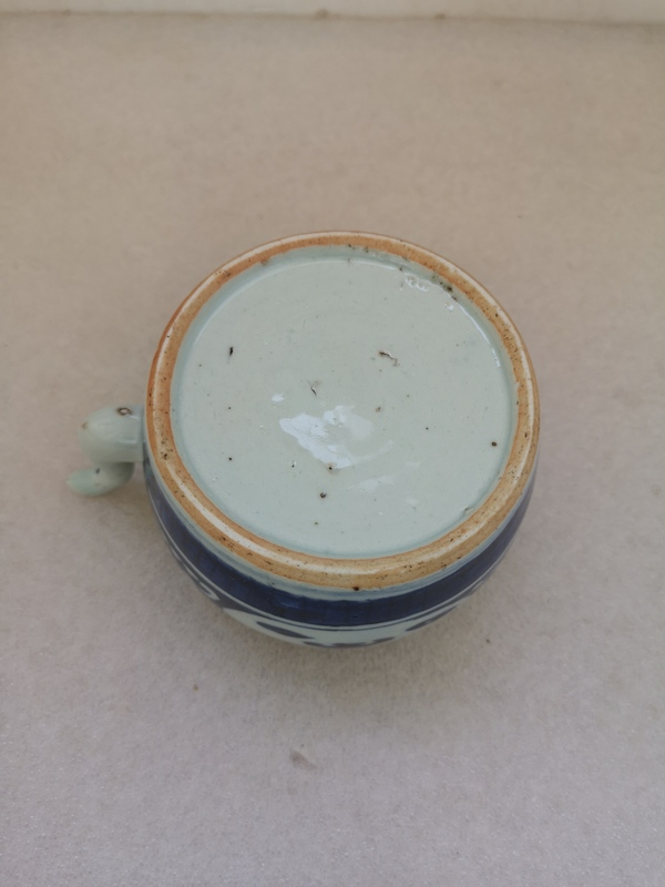 古玩陶瓷博古圖青花提梁壺拍賣,當前價格680元
