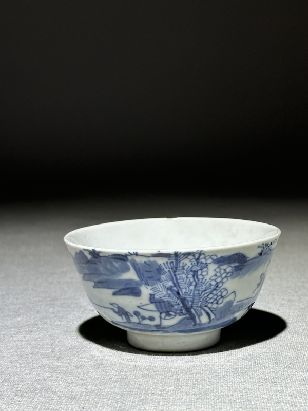 古玩陶瓷【清晚期·茶圓:文人雅客之摯愛】漁樵耕讀山水紋青花茶圓拍賣,當(dāng)前價(jià)格600元