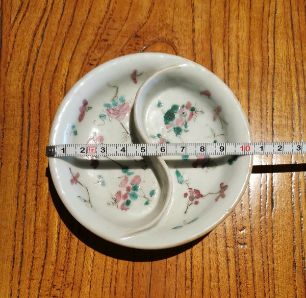 古玩陶瓷清晚期粉彩花卉紋調色洗(文房)拍賣,當前價格0元