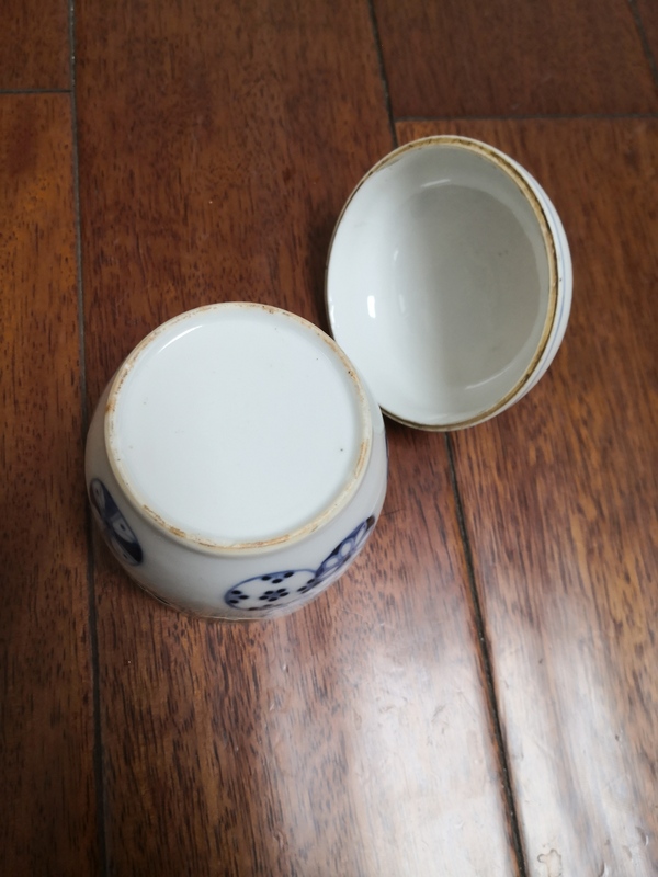 古玩陶瓷平臺保真.清晚皮球花蓋缸拍賣,當前價格999元