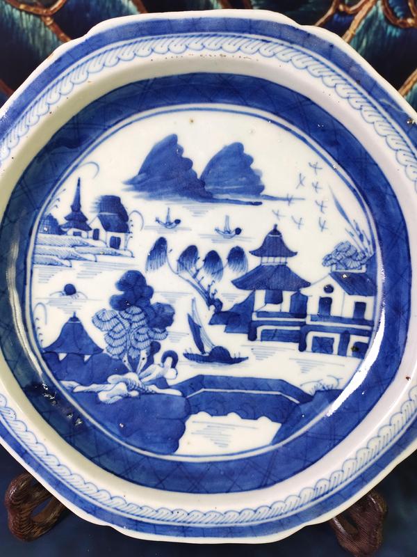 古玩陶瓷【雍正乾隆】溫盤青花山水風景圖溫盤,中空可注熱水拍賣,當前價格2860元