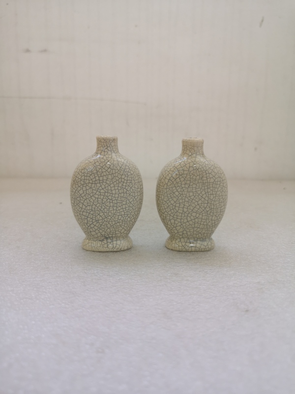 古玩陶瓷哥釉鼻煙壺拍賣,當前價格168元