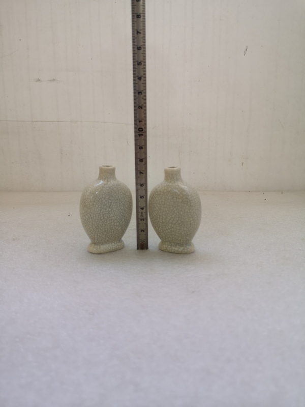 古玩陶瓷哥釉鼻煙壺拍賣,當前價格168元