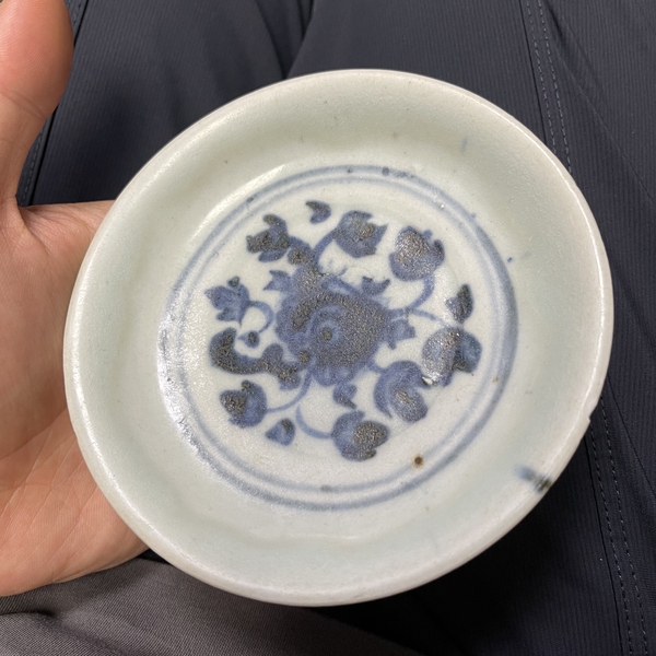 古玩陶瓷明中期花卉紋青花盤拍賣,當前價格1600元