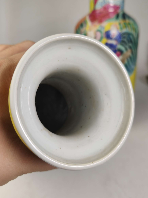 古玩陶瓷晚清黃釉粉彩刀馬人物戰將紋棒槌瓶一對拍賣,當前價格38888元
