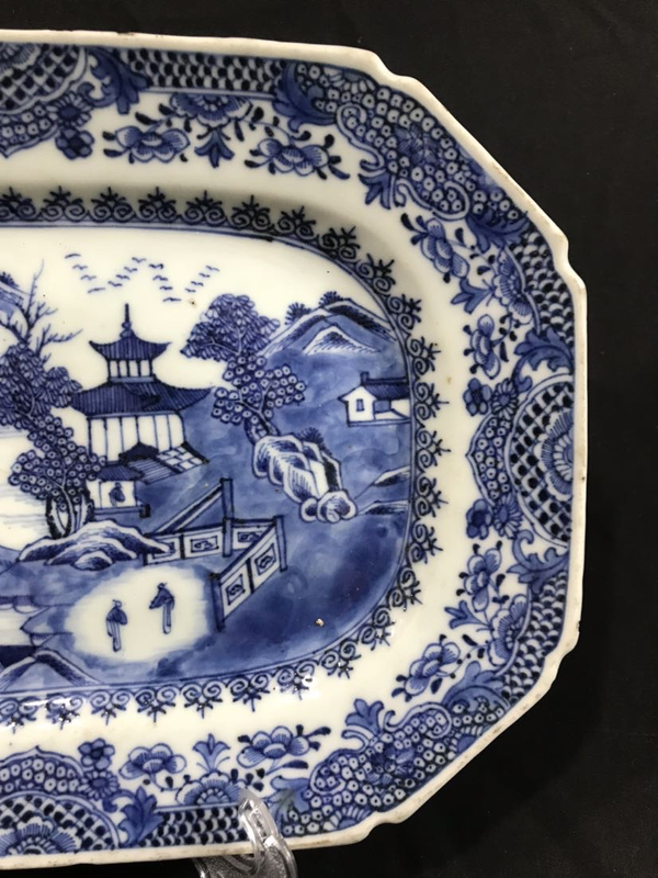古玩陶瓷清乾隆青花亭臺樓閣山水紋方盤拍賣,當前價格1588元
