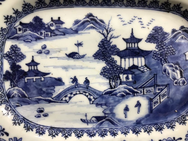 古玩陶瓷清乾隆青花亭臺樓閣山水紋方盤拍賣,當前價格1588元