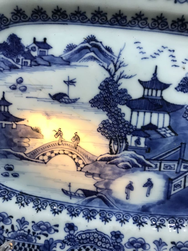 古玩陶瓷清乾隆青花亭臺樓閣山水紋方盤拍賣,當前價格1588元