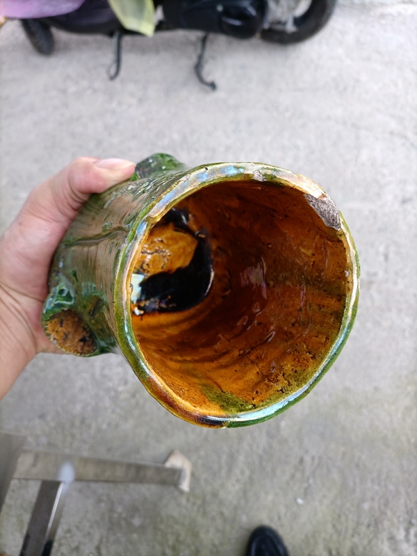 古玩陶瓷綠釉樹樁型筆筒拍賣,當前價格700元