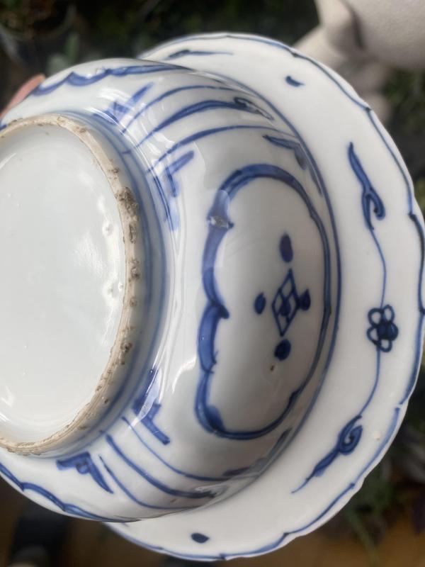 古玩陶瓷青花八寶花卉紋盤拍賣,當(dāng)前價(jià)格4200元