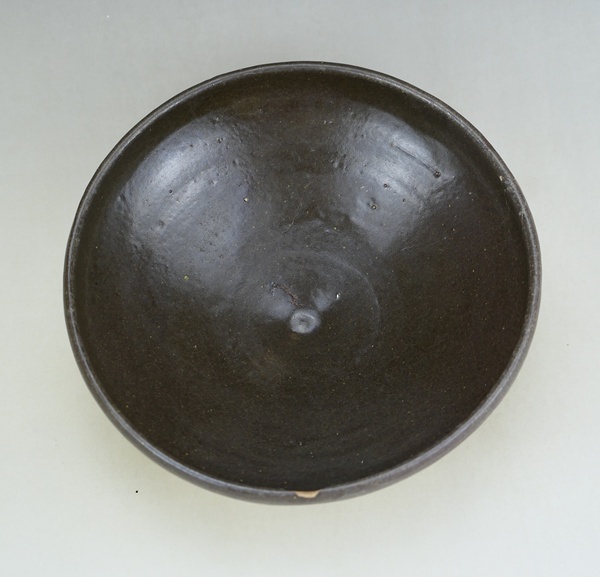 古玩陶瓷名窯.元代耀州窯茶葉末釉大碗（1279-1368）拍賣，當(dāng)前價(jià)格3999元