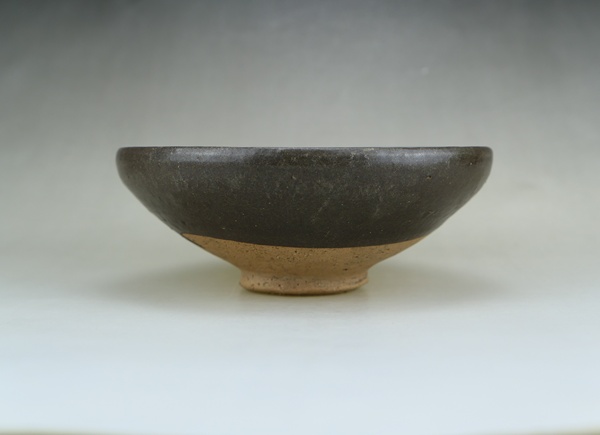 古玩陶瓷名窯.元代耀州窯茶葉末釉大碗（1279-1368）拍賣，當(dāng)前價(jià)格3999元