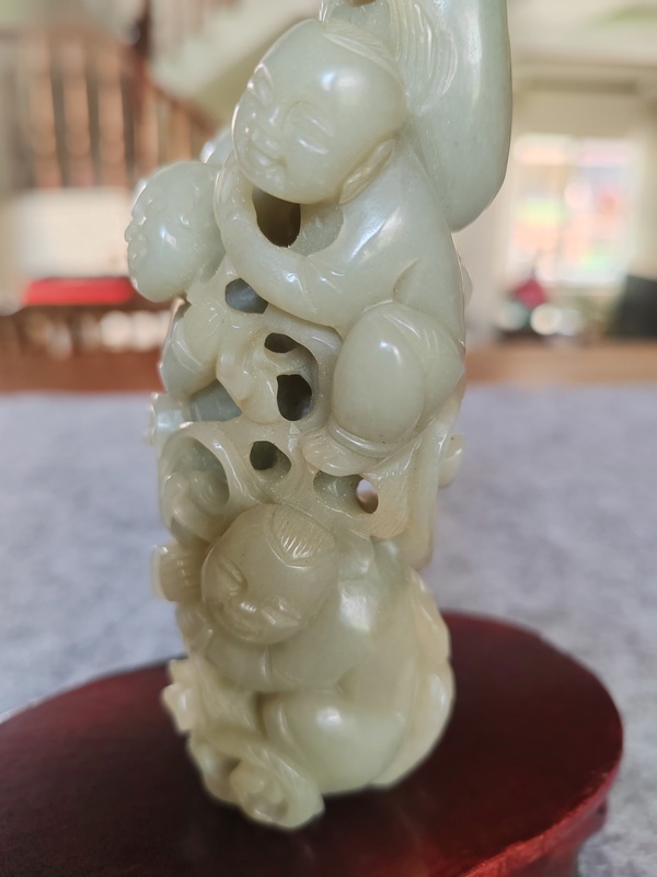 古玩玉器舊藏和田玉蘇工雕“童子獻(xiàn)壽”拍賣，當(dāng)前價(jià)格2880元